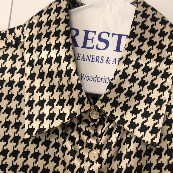 Lindor stunning blouse-Nwot - Picture 3 of 7